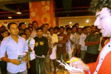 Casual walk around close-up magic by Aladin, for Lulu Mall Cochin, Kerala, India